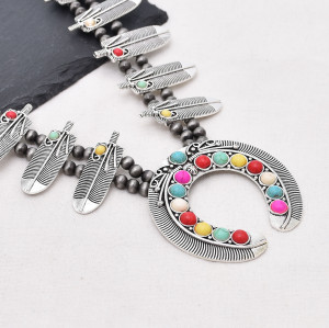 N-8046-CO/GR/RE Bohemian Vintage Leaves Beads Necklace Moon Pendant Choker For Women Girls Ethnic Gift Vacation Decoration