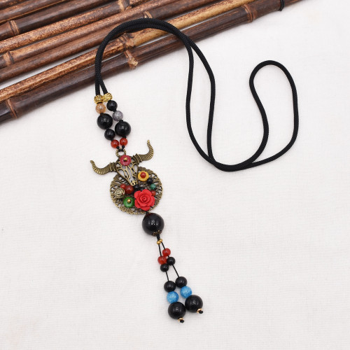 N-8072 2023 New Rose Cow Head Dark Sweater Chain Fashion Women's Necklace Party Gift