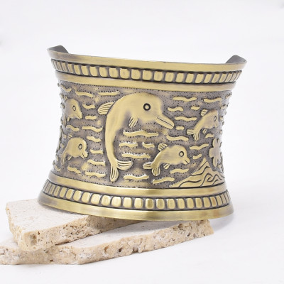 B-1267 Mummy and Baby Dolphin Open Arm Cuff Bracelet Vintage Pattern Carved Bohemian Ethnic Statement Bracelet for Women Girls