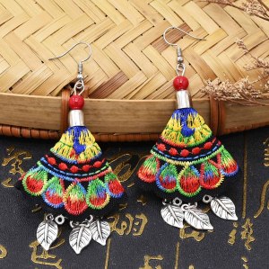 E-6601 New Ethnic Peacock Feather Pattern Silver Alloy Leaf Dangle Earrings