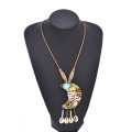 N-8256 New Retro Ethnic Style Handmade Acrylic Two Color Crescent Pendant For Women's Fashion Tassel Necklace