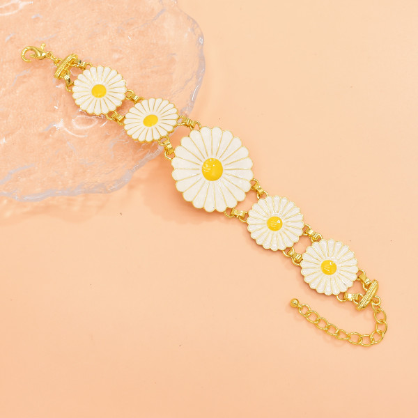 B-1109  Gold Metal White Flower Bracelet Sets for Women