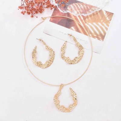 N-8375 Fashion Golden Baroque Necklace Earrings jewelry Set for Women Party