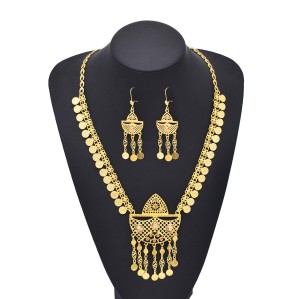 2 Styles Golden Hollow Flower Moon Shaped Necklace Earrings Set Middle Eastern Ethnic Clothing Jewelry Set