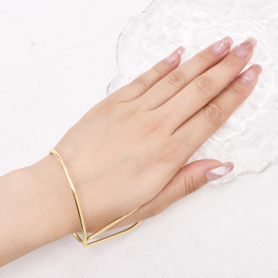 B-1374  New Fashion Commuter Line Arm Ring with Geometric Ring and Minimalist Design, Advanced and Versatile Arm Bracelet