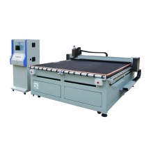 Automatic glass cutting machine for shaped glass