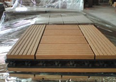 tuiles platelage WPC 300 * 300mm