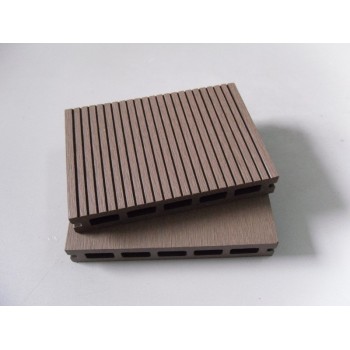 Plastic Wood deck / WPC