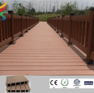 natural look composite deck