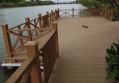 WATERPROOF WPC project   Hollow wpc decking /flooring board