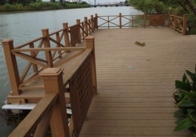 Well design outdoor WPC project   Hollow wpc decking /flooring board