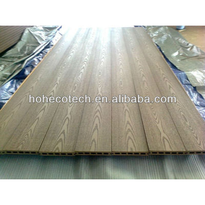 Plastic flooring looks like wood,wpc