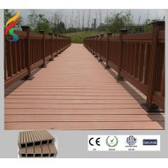 屋外のタケ合成のdecking