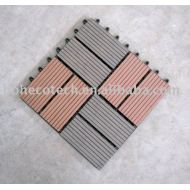 Deckingのタイル(300*300)