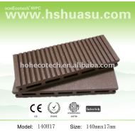 固体木の合成の外のDecking