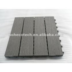 WPCのサウナのDeckingは300mm*300mmをタイルを張る