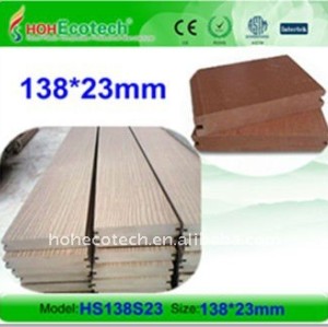 138x23mmの固体wpcのdecking板木プラスチック合成物WPCの床板のDECKING板