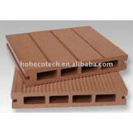 手入れ不要のDecking