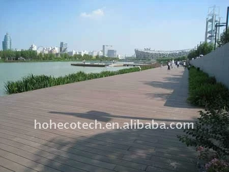 High quality HDPE flooring Outdoor wood furniture Engineered flooring outdoor WPC wood plastic composite decking/flooring