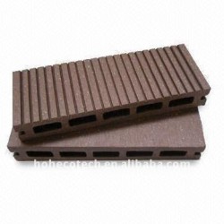 新しく環境に優しく物質的なwpcのdeckingの/flooring板wpcは乗る
