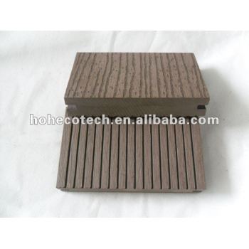 Decking composé extérieur plein/plancher cannelés du bois de construction 140x25mm WPC en bois
