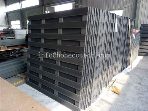 Durable no cracking wood plastic composite fence