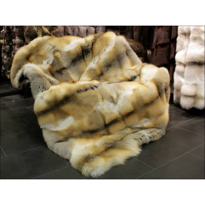 Golden island fox fur blanket - SAGA quality B020