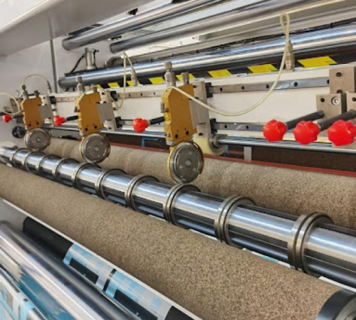 O guia definitivo para selecionar máquinas de corte dupla face em 2025