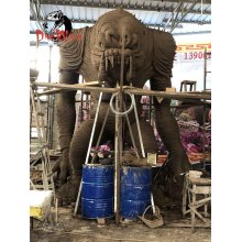 we are now producing a 4m tall monster statue Rancor model from Star War