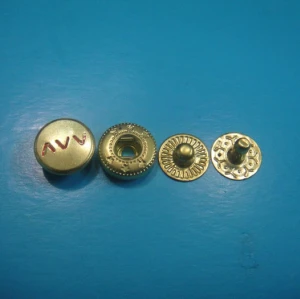 金属四合扣  AVV-S024