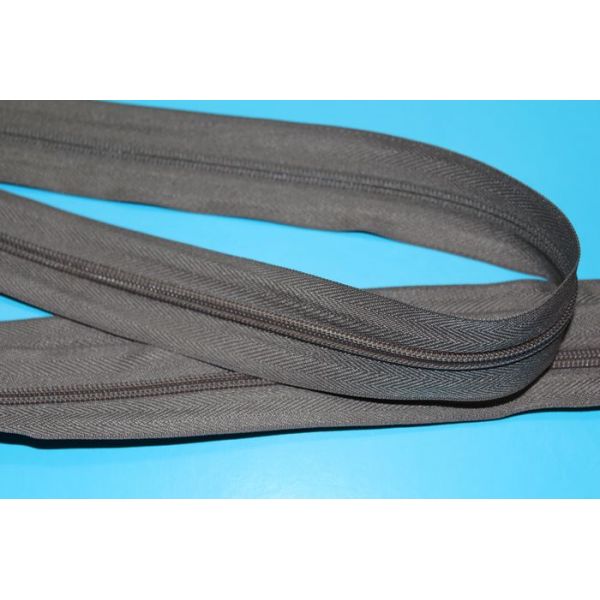#5 nylon long chain zipper