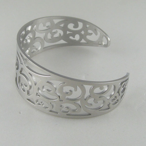 steel hollow design bracelet