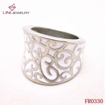 Dazzle Color Flower Ring/White