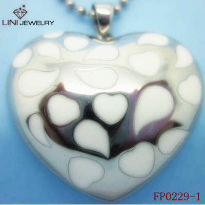Stainless Steel Big Heart With Straberry Texture Pendant
