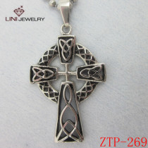 The   beautiful     cross    Stainless Steel   pentant