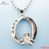 Rounded  Stainless  steel      pentant  of   zircon