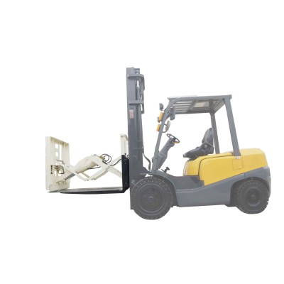 Forklift attachment forklift push and pull device
