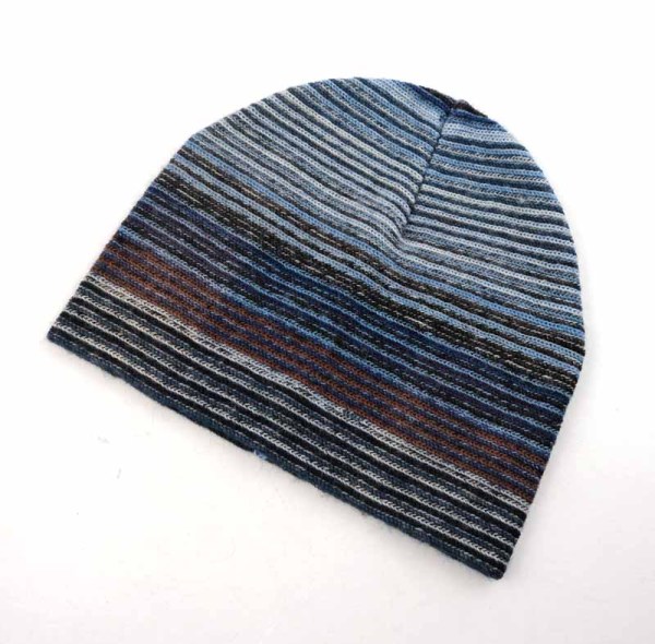 KNITTING BEANIE