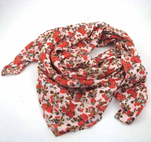 FLORAL PRINTED SQUARE VISCOSE SCARF