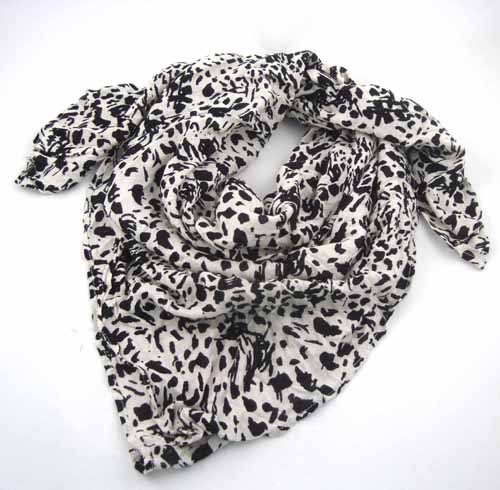 ACRYLIC WOVEN SCARF