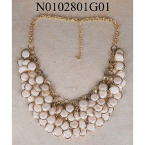 Collar necklace-Chanel stones-pink  clolor