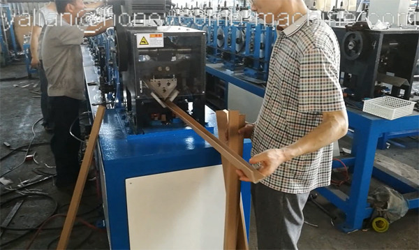 Paper Edge Protector Machine