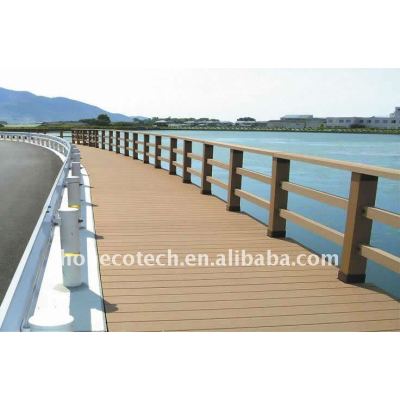 El puente de barandilla a prueba de agua wpc decking compuesto plástico de madera decking/terrazas suelo