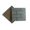 Balcón casero que entrelaza la teja compuesta de madera de la cubierta de la base plástica