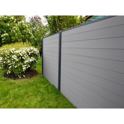 Outdoor wood pladtic composite fence