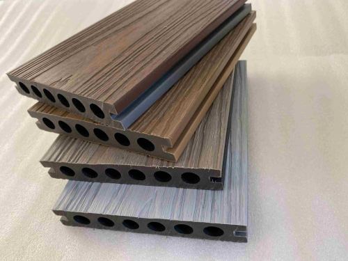 Platelage en bois composite imperméable à l'eau à faible entretien/ platelage wpc