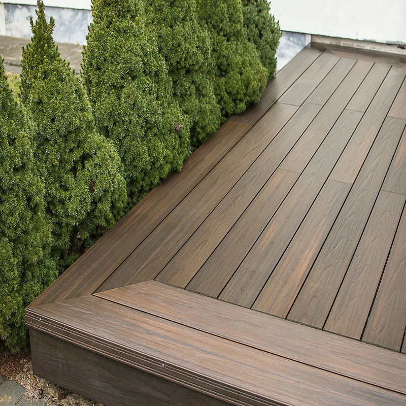 WPC co-extrusion decking