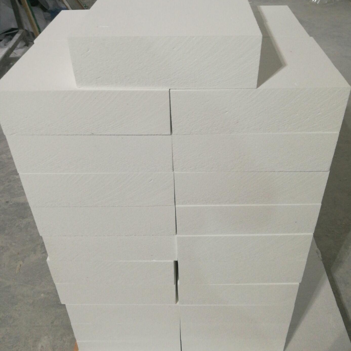 Ceramic Fiber Board Applications in Aluminum Melting Furnaces