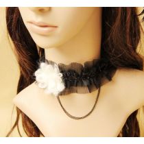 Autumn and winter black lace and wool flower necklace
