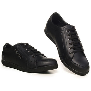 Prada Low Top Shoes-black